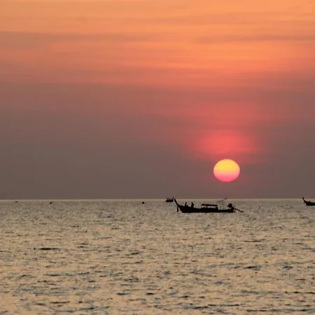 Phi Phi Seaside Bungalow